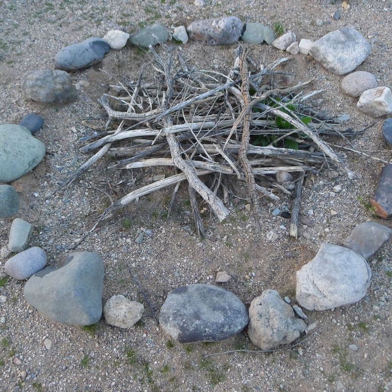 Mesquite kindling, reading to be lit